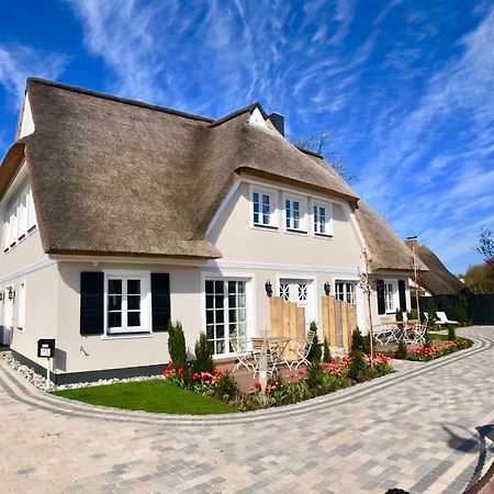 Traumhaus Unter Reet Apartment Zingst Exterior photo